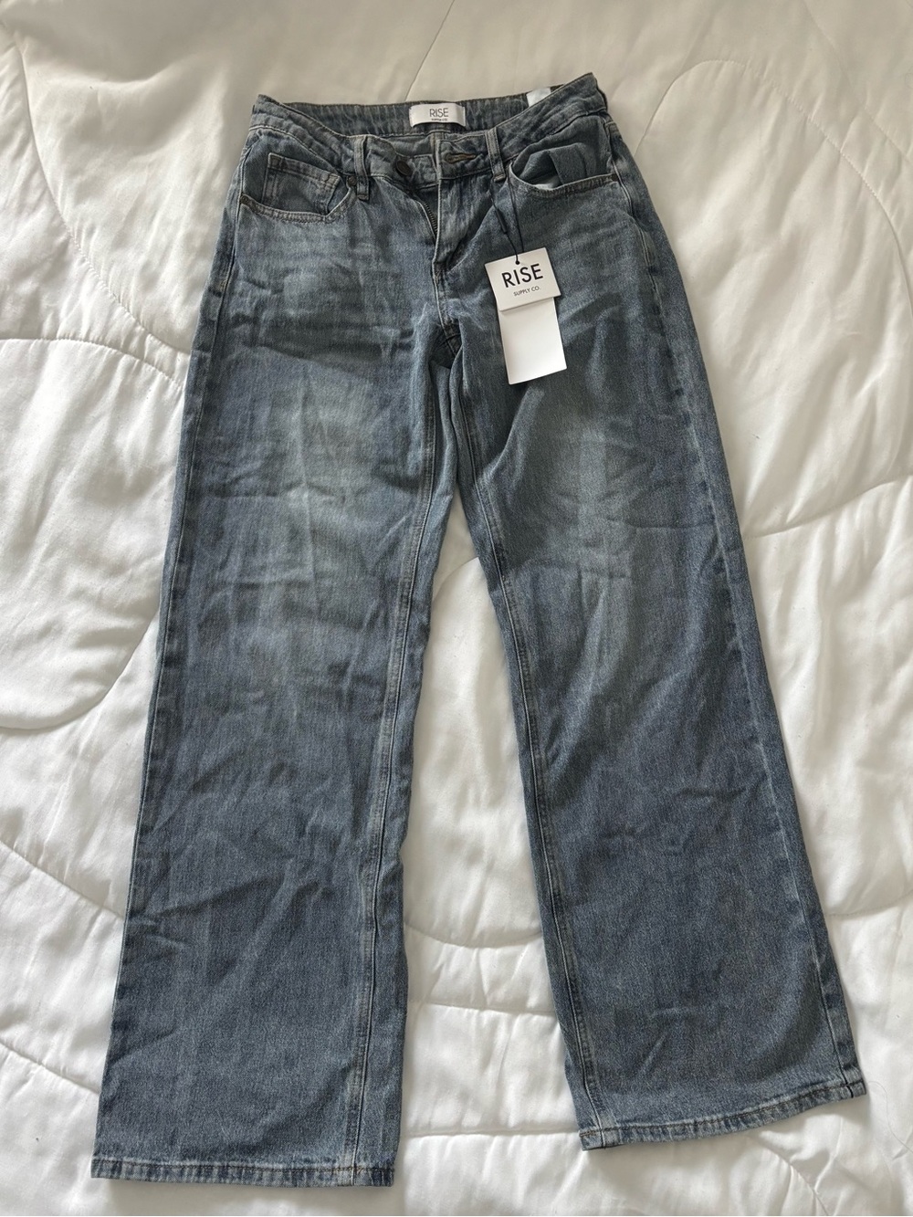 Women’s Straight-Leg Jeans